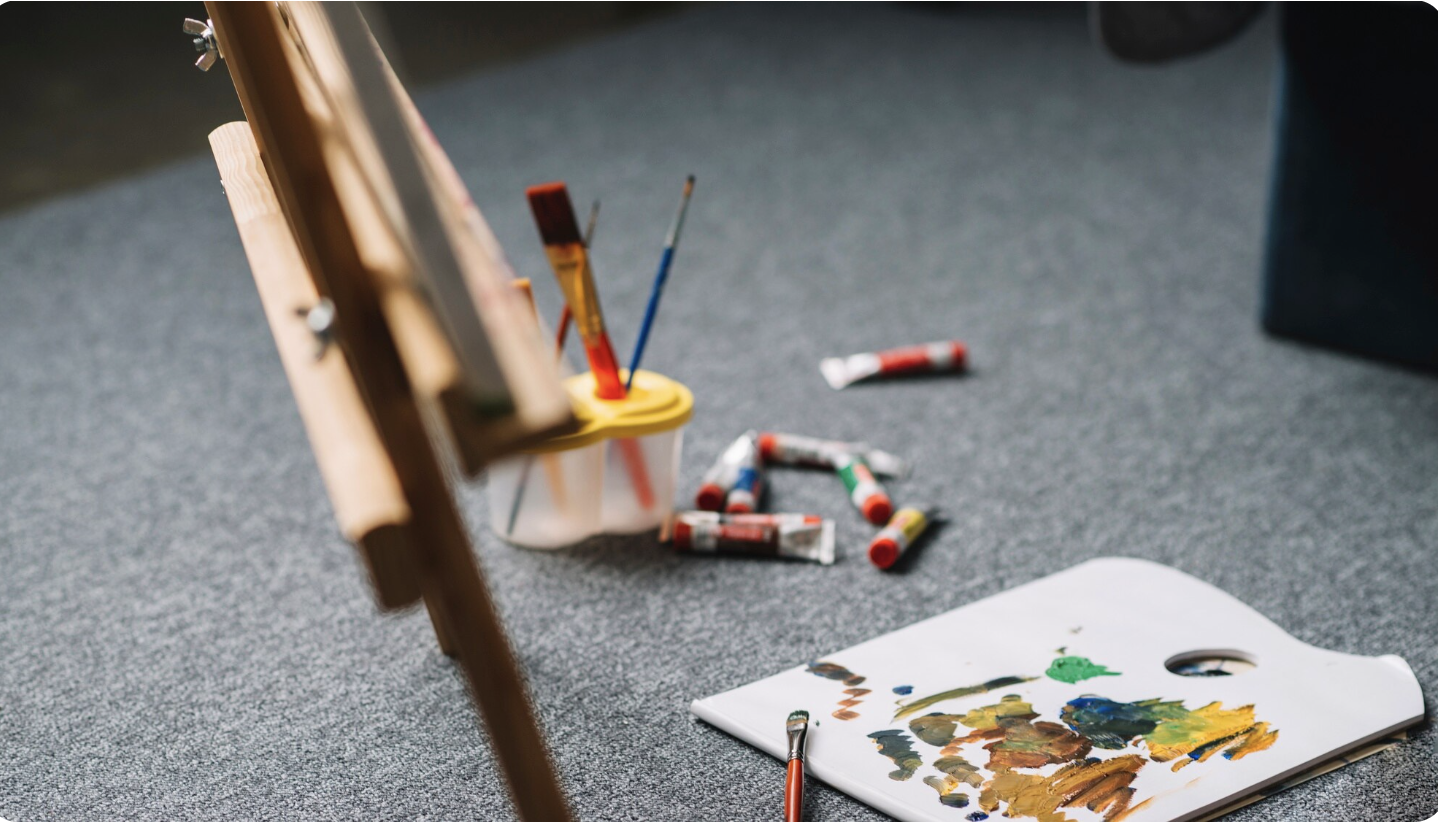 Menulis Bebas di Malam Hari: Melepaskan Pikiran dengan Cara yang Nyaman